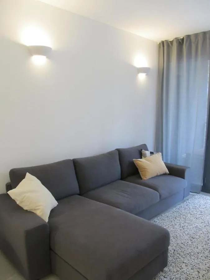 Family Apartment Vilanova i la Geltrú 0*,  Spanje